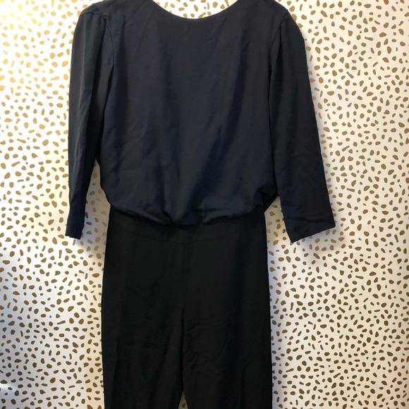 Issa 3/4 sleeve jumpsuit navy and black tie detail - Picture 2 of 5